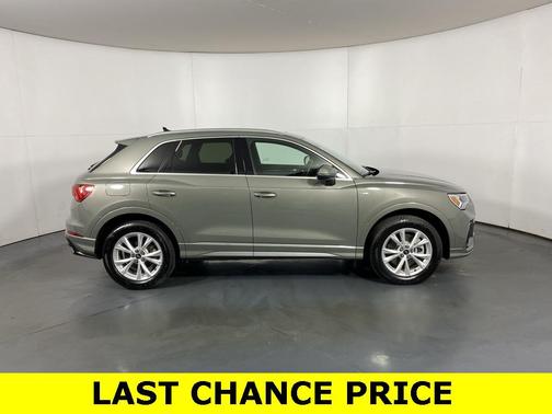 2024 Audi Q3 Premium 45 TFSI S line quattro Tiptronic