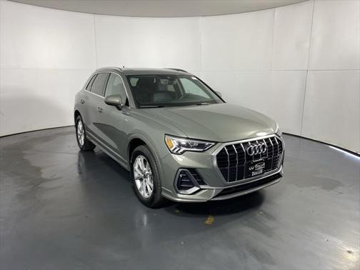 2024 Audi Q3 Premium 45 TFSI S line quattro Tiptronic