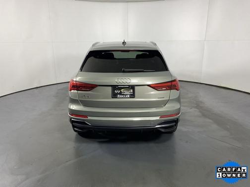 2024 Audi Q3 Premium 45 TFSI S line quattro Tiptronic