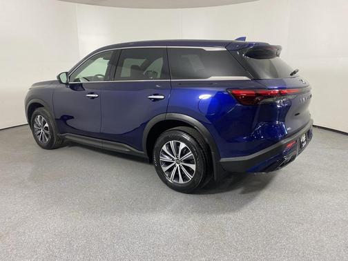 2025 INFINITI QX60 Pure