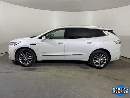 2022 Buick Enclave AWD Avenir
