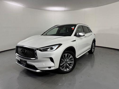 Radiant White 2024 INFINITI QX50 LUXE AWD