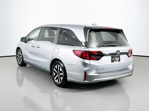 Solar Silver Metallic 2025 Honda Odyssey EX-L