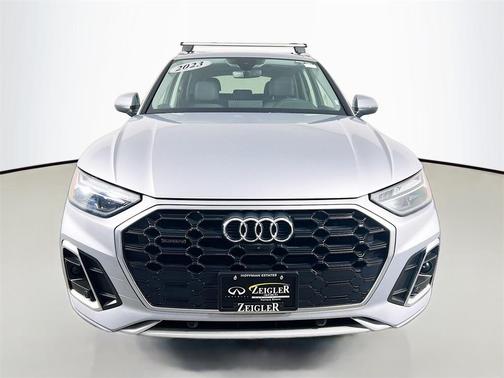2023 Audi Q5 45 S line Premium Plus