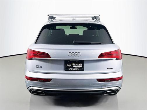 2023 Audi Q5 45 S line Premium Plus