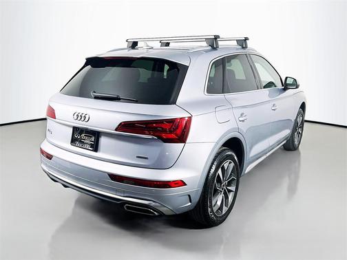 2023 Audi Q5 45 S line Premium Plus