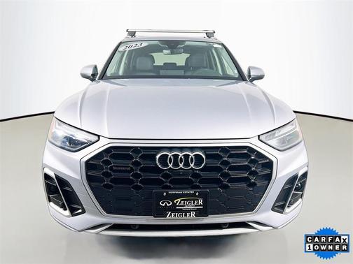 2023 Audi Q5 45 S line Premium Plus