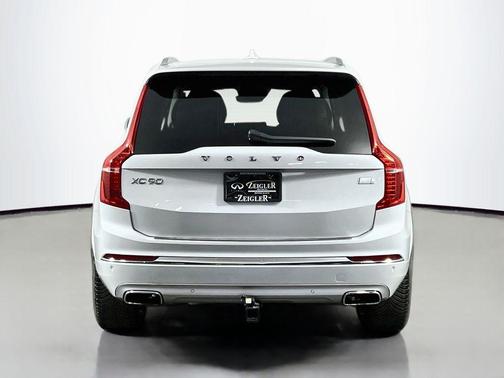 Crystal White Metallic 2021 Volvo XC90 Recharge Plug-In Hybrid T8 Inscription 7 Passenger