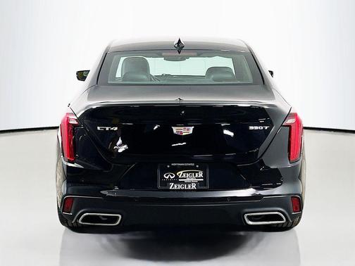 2023 Cadillac CT4 Premium Luxury