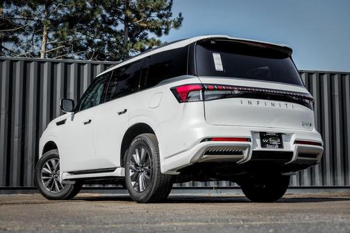2026 INFINITI QX80 PURE AWD