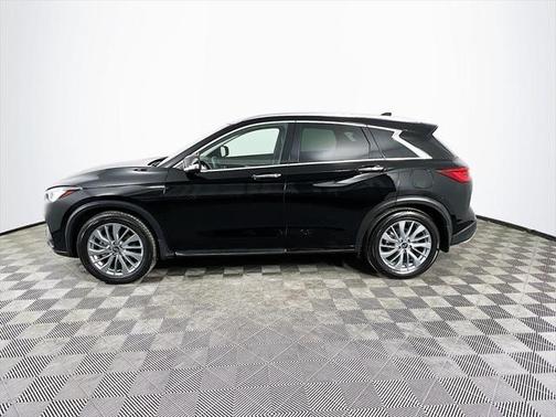 2023 INFINITI QX50 LUXE AWD