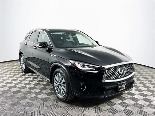 2023 INFINITI QX50 LUXE AWD