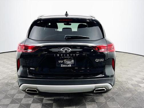 2023 INFINITI QX50 LUXE AWD