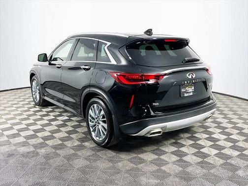2023 INFINITI QX50 LUXE AWD
