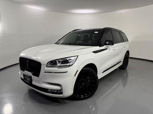 Pristine White Metallic Tri-Coat 2023 Lincoln Aviator Black Label AWD