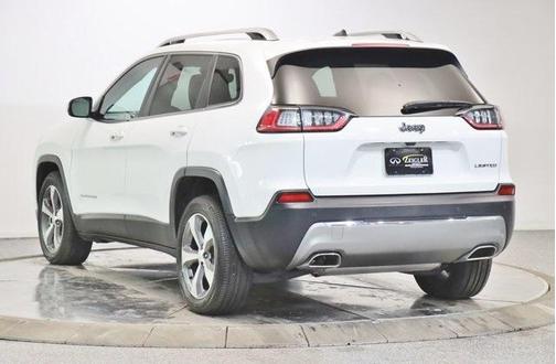 Photo 2 of 25 of 2021 Jeep Cherokee Limited