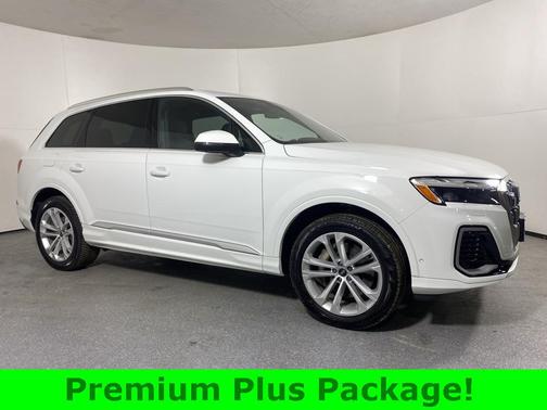 2025 Audi Q7 55 Premium Plus