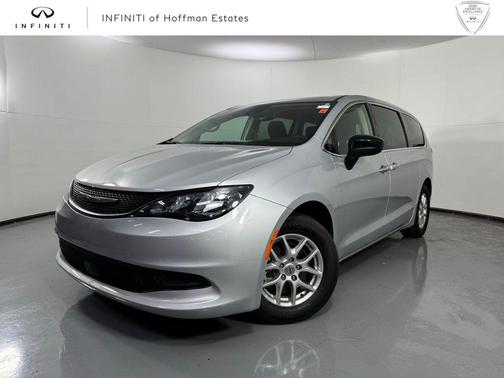 2024 Chrysler Voyager LX