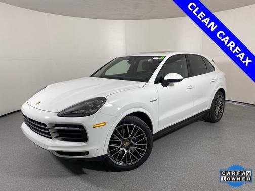 2022 Porsche Cayenne Cayenne E-Hybrid Platinum Edition