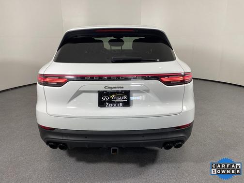 2022 Porsche Cayenne Cayenne E-Hybrid Platinum Edition