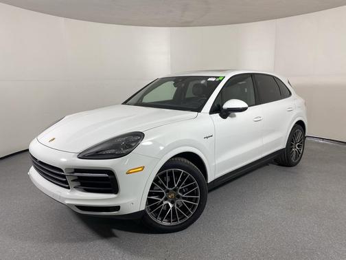 2022 Porsche Cayenne Platinum Edition
