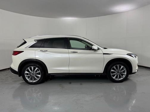 Majestic White 2022 INFINITI QX50 LUXE AWD