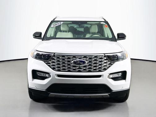 White Metallic 2023 Ford Explorer Platinum