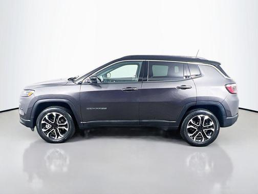 Granite Crystal Metallic Clearcoat 2023 Jeep Compass Limited
