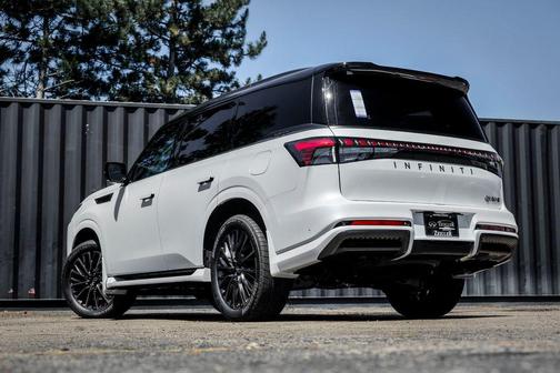 Radiant White/Black Obsidian 2026 INFINITI QX80 AUTOGRAPH AWD