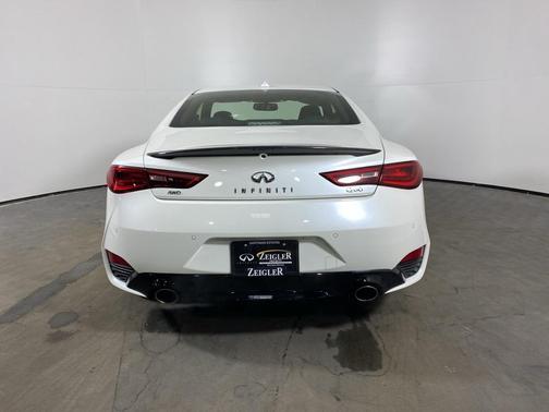 2022 INFINITI Q60 LUXE AWD