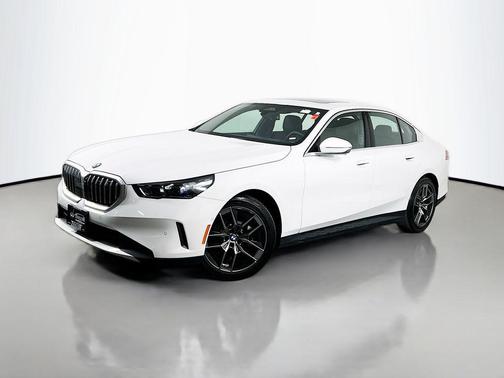 Alpine White 2026 BMW 530 xDrive