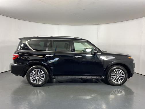 2023 Nissan Armada SL 4WD