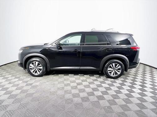 2024 Nissan Pathfinder SL 4WD
