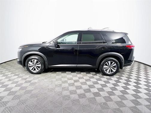 2024 Nissan Pathfinder SL 4WD
