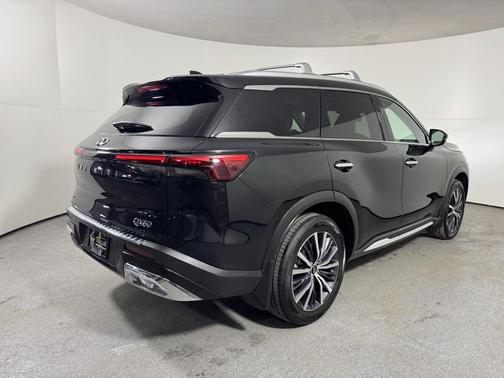 2022 INFINITI QX60 SENSORY