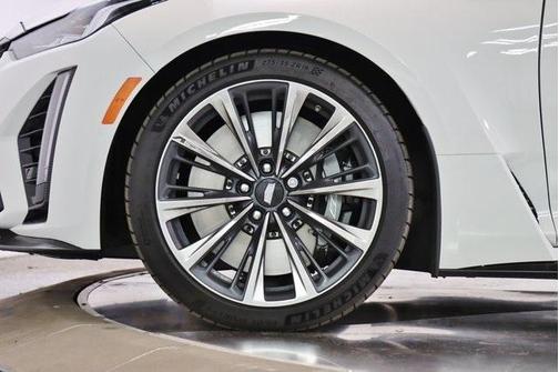 Photo 5 of 30 of 2022 Cadillac CT5-V V-Series Blackwing