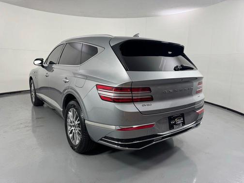Savile Silver 2025 Genesis GV80 2.5T