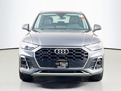 2022 Audi Q5 45 S line Premium Plus