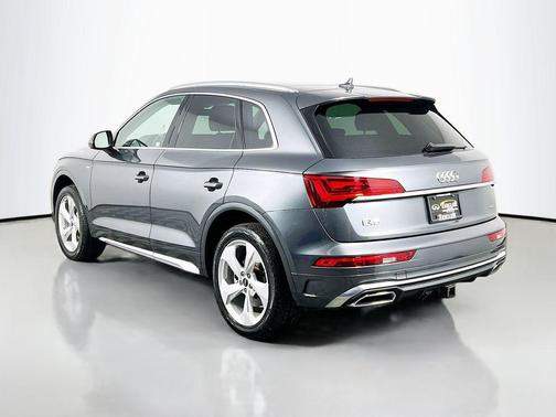 2022 Audi Q5 45 S line Premium Plus