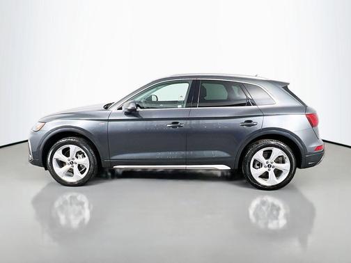 2022 Audi Q5 45 S line Premium Plus
