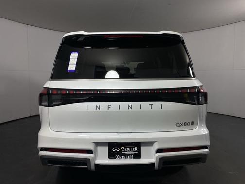 2026 INFINITI QX80 PURE AWD