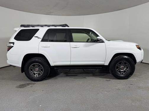 2022 Toyota 4Runner TRD Off Road Premium