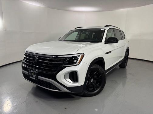 Opal White 2024 Volkswagen Atlas 2.0T SEL