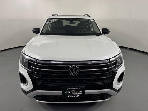 Opal White 2024 Volkswagen Atlas 2.0T SEL