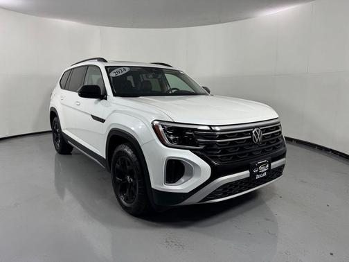 Opal White 2024 Volkswagen Atlas 2.0T SEL