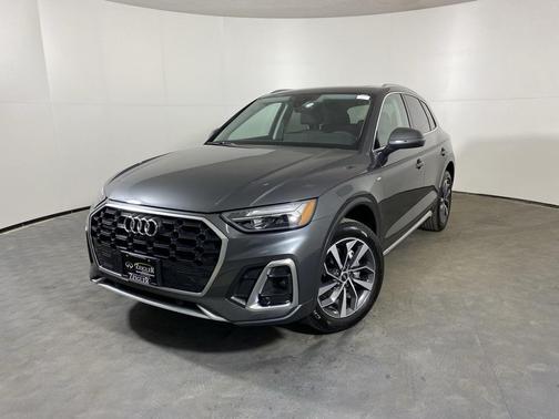 2023 Audi Q5 45 S line Premium Plus