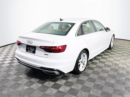 2023 Audi A4 45 S line Premium Plus