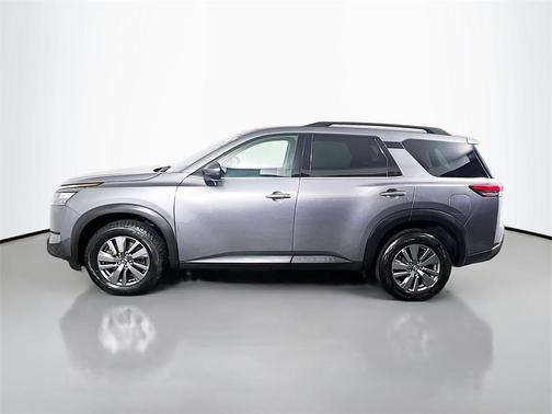 2025 Nissan Pathfinder SV 4WD