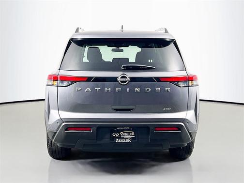 2025 Nissan Pathfinder SV 4WD