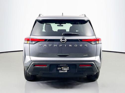 2025 Nissan Pathfinder SV 4WD